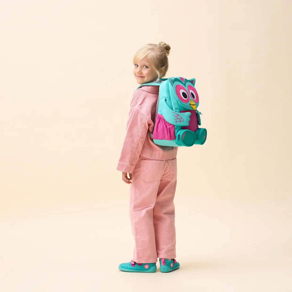 Kleine Welt Verkauf -Kleine Welt Verkauf AFZ 54 SS25 01428 20024 10 Groer Freund Eule productonmodel 11704 Model 1 jpg