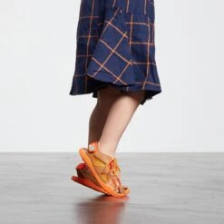 Affenzahn Sandalen LÖWE Barfußschuhe Mit Minimalsohle 26 Affenzahn Sandalen LÖWE Barfußschuhe Mit Minimalsohle -Kleine Welt Verkauf Affenzahn Sandalen Loewe braun 2 1280x1280